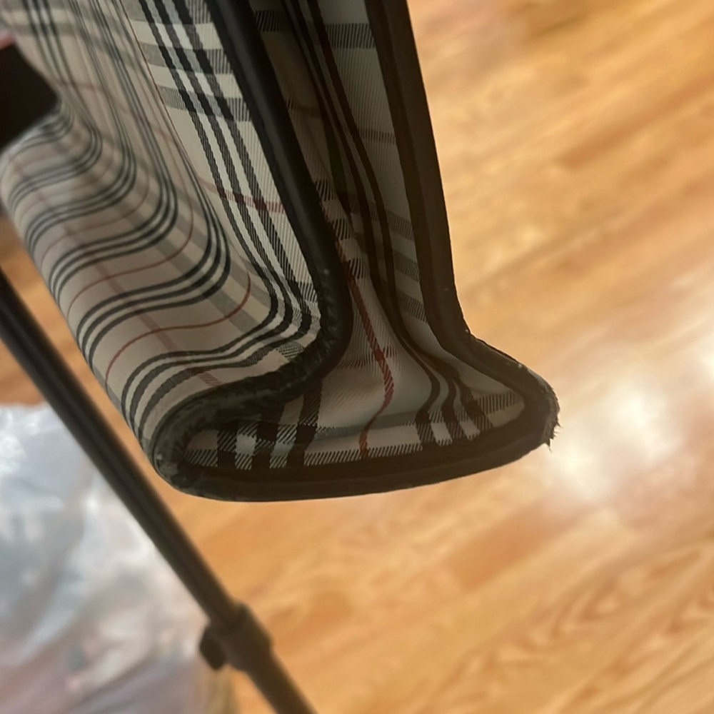 Authentic Burberry Tote - Picture 6 of 11